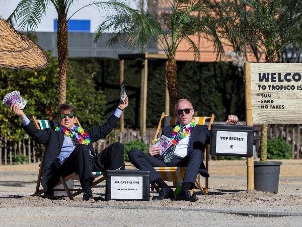 To Save Democracy, Close Tax Havens To Save Democracy, Close Tax Havens